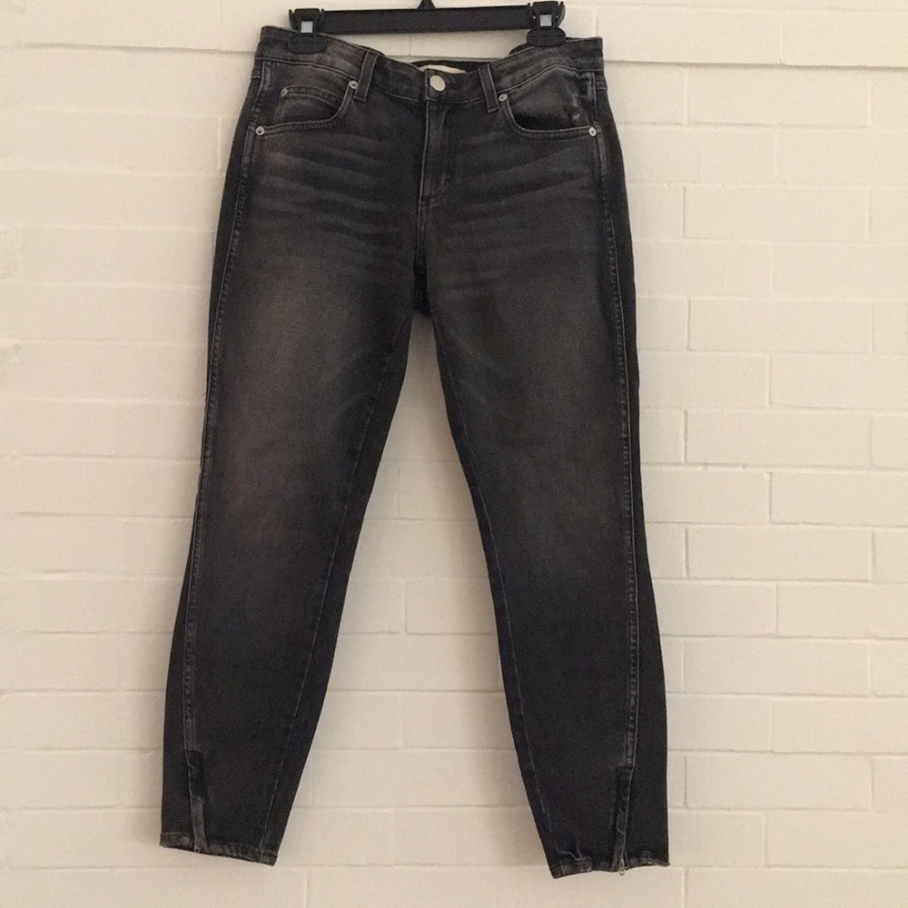 AMO twist zip jeans in smoke